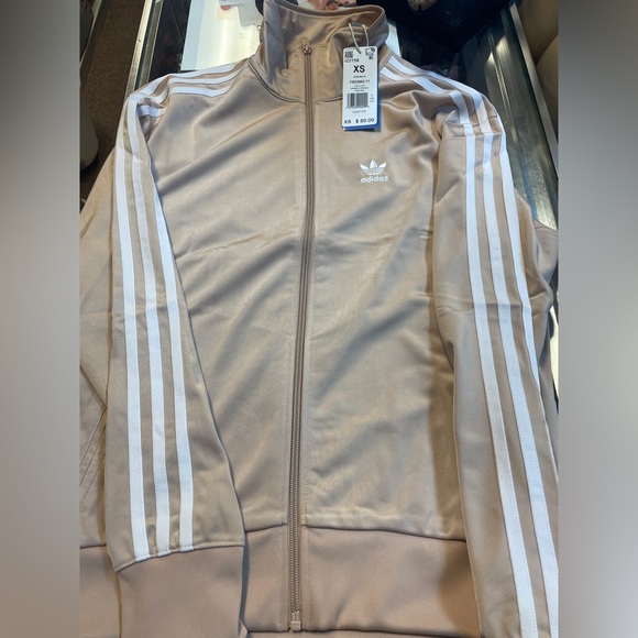 New gym clothes - Picture 3 of 5